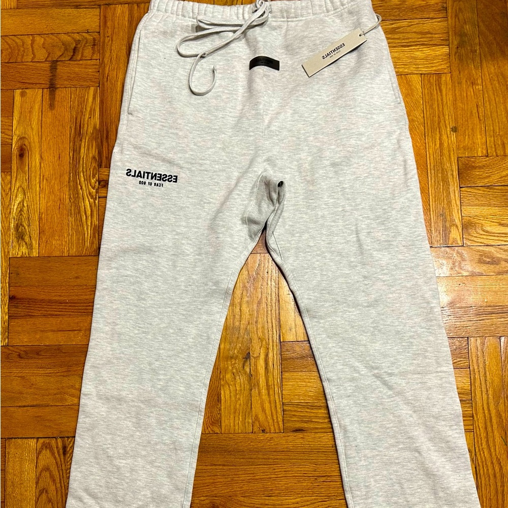 Fear of god essentials men sweatpants size large 100 Authentic